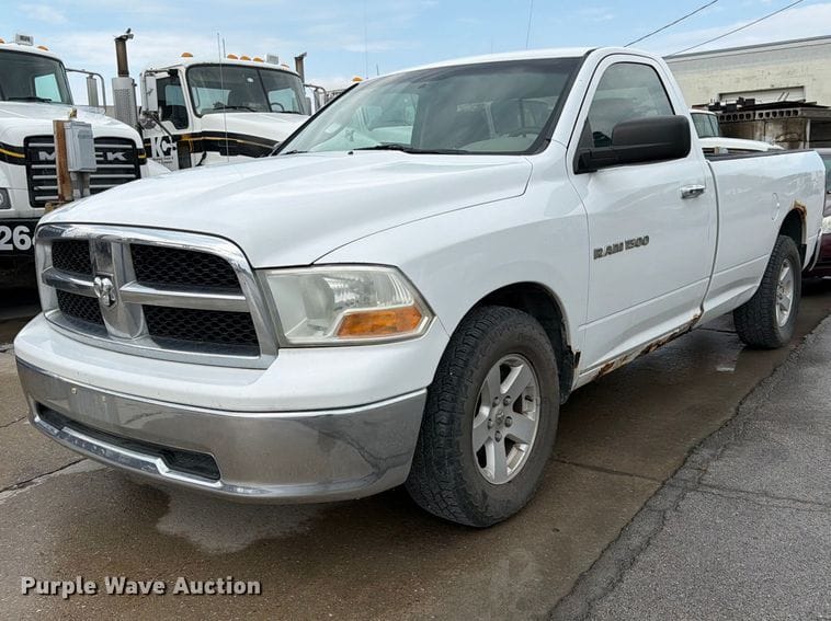 2011 Dodge Ram 1500 Equipment Image0