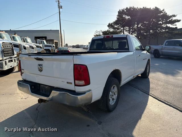 Image of Dodge Ram 1500 equipment image 4