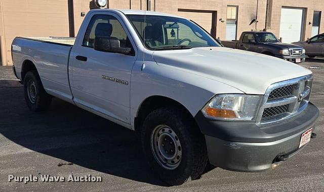 Image of Dodge Ram 1500 equipment image 2