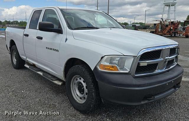 Image of Dodge Ram 1500 equipment image 2
