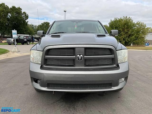 Image of Dodge Ram 1500 equipment image 1