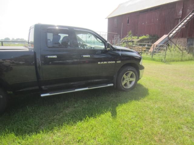 Image of Dodge Ram 1500 equipment image 3