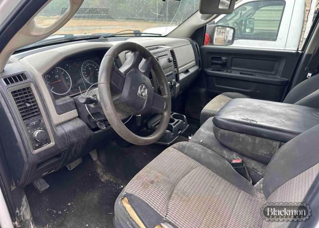Image of Dodge Ram 1500 equipment image 4