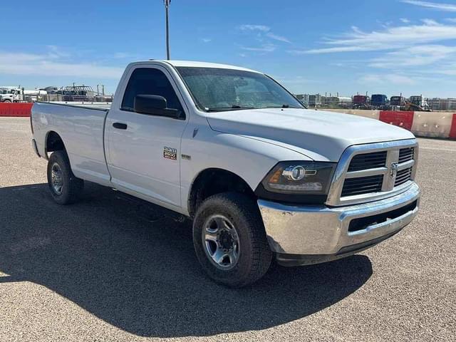 Image of Dodge Ram 2500 equipment image 2