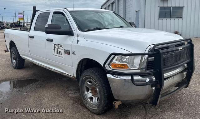 Image of Dodge Ram 2500 equipment image 2