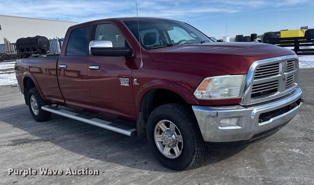 Image of Dodge Ram 2500 equipment image 2