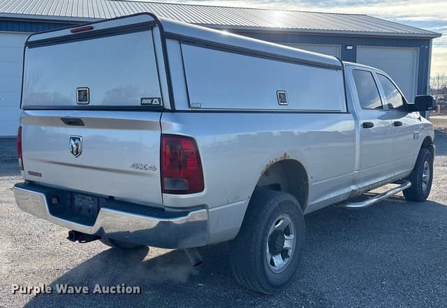 Image of Dodge Ram 2500 equipment image 4