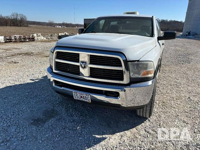 Image of Dodge Ram 2500 equipment image 2