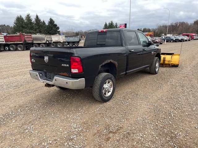 Image of Dodge Ram 2500 equipment image 2