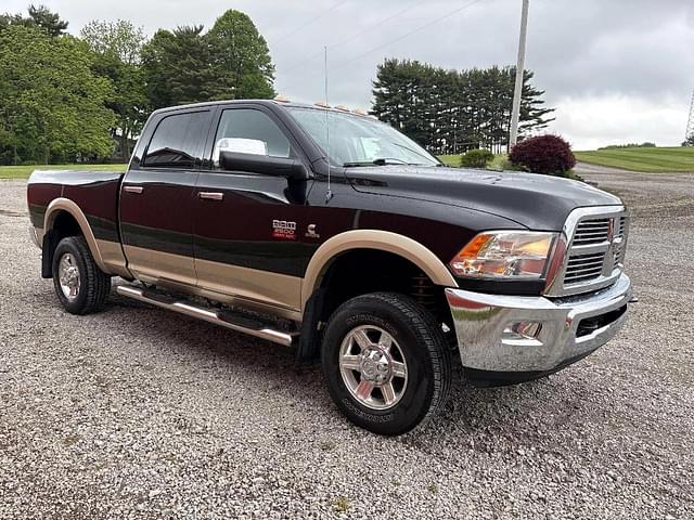 Image of Dodge Ram 2500HD equipment image 2