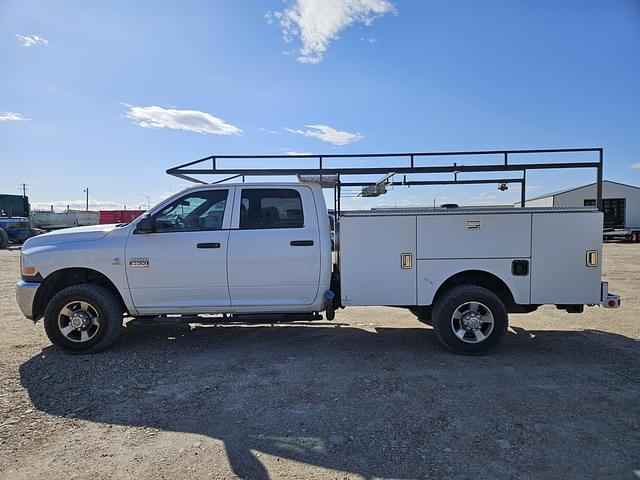 Image of Dodge Ram 3500 equipment image 3