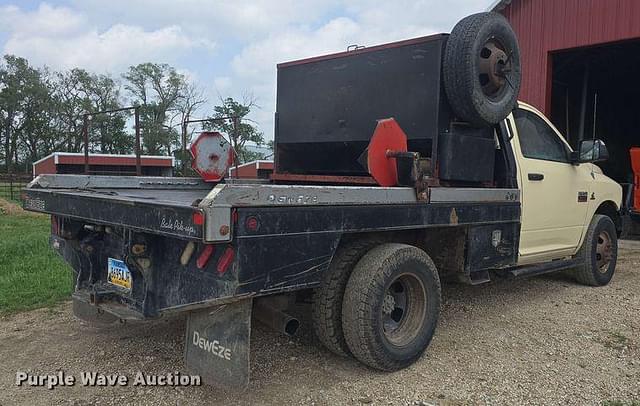 Image of Dodge Ram 3500 equipment image 4