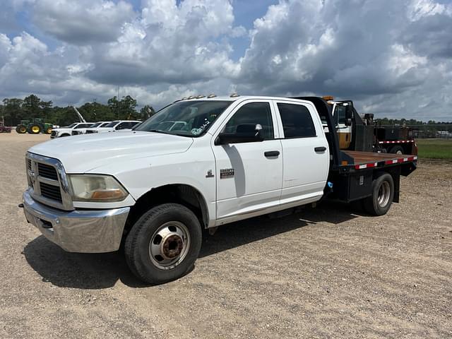 Image of Dodge Ram 3500 equipment image 1