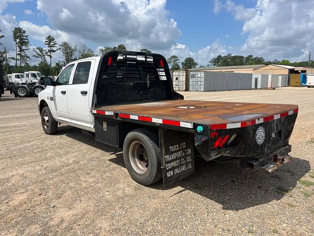 Image of Dodge Ram 3500 equipment image 3