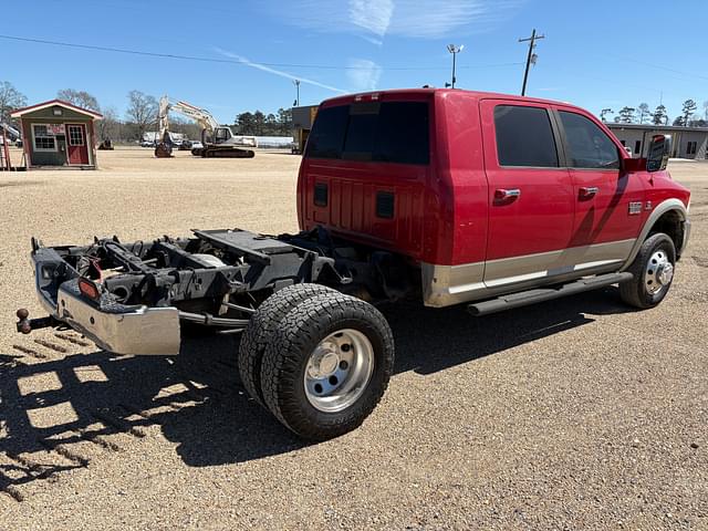 Image of Dodge Ram 3500 equipment image 3