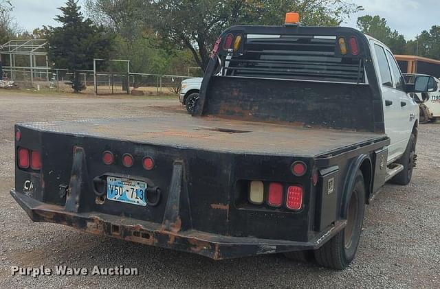 Image of Dodge Ram 3500 equipment image 4