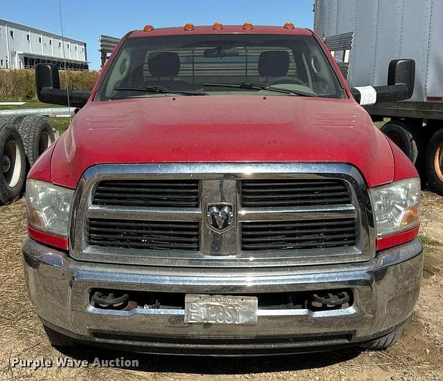 Image of Dodge Ram 3500 equipment image 1