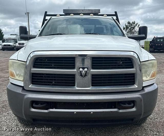 Image of Dodge Ram 3500 equipment image 1