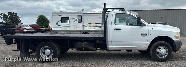 Image of Dodge Ram 3500 equipment image 3