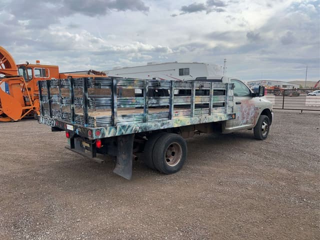 Image of Dodge Ram 3500 equipment image 2