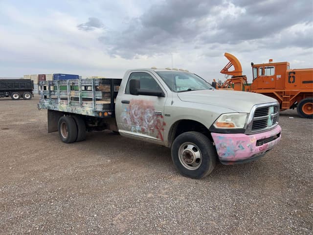 Image of Dodge Ram 3500 equipment image 1