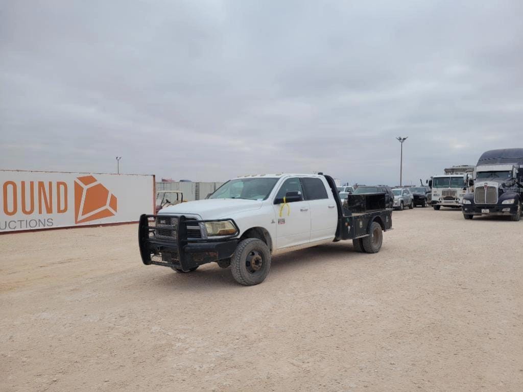 2011 Dodge Ram 3500 Equipment Image0