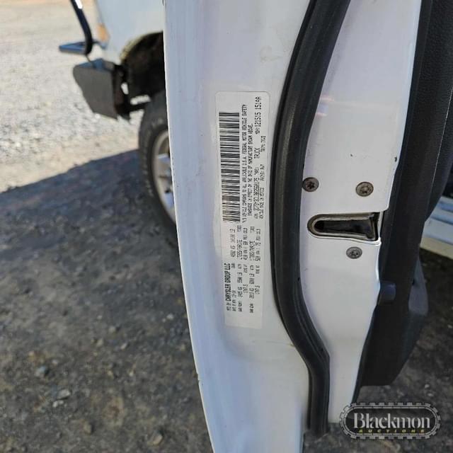 Image of Dodge Ram 3500 equipment image 2