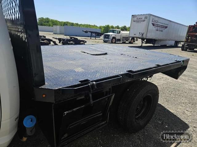Image of Dodge Ram 3500 equipment image 2