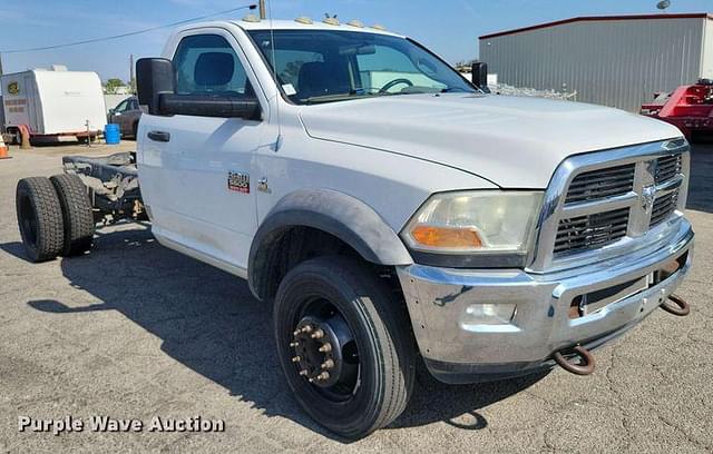 Image of Dodge Ram 5500 equipment image 2