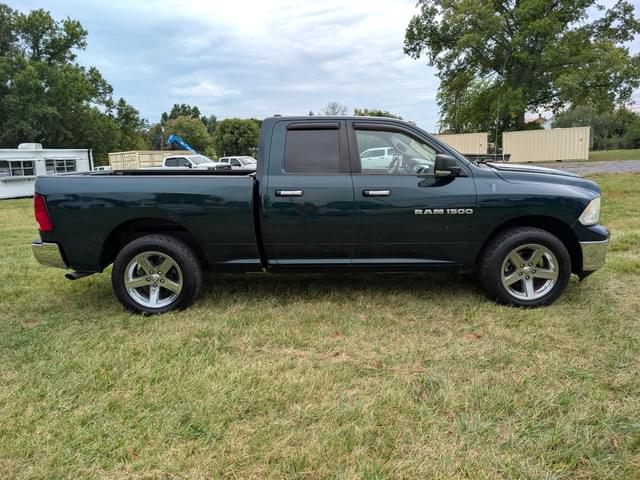 Image of Dodge Ram SLT equipment image 3