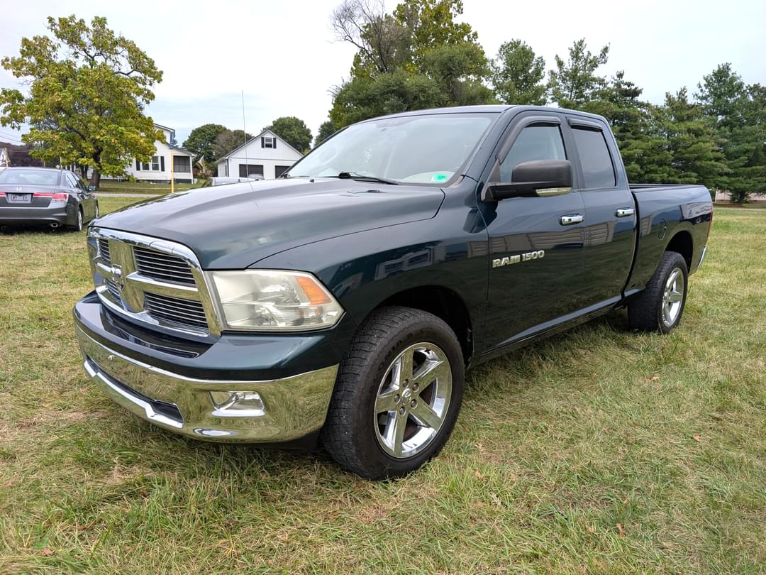 Image of Dodge Ram SLT Primary image