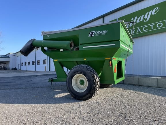 Main image E-Z Trail 710