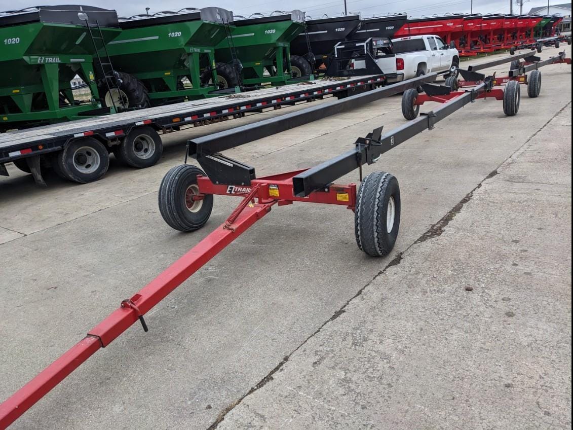 2011 E-Z Trail 880 Equipment Image0