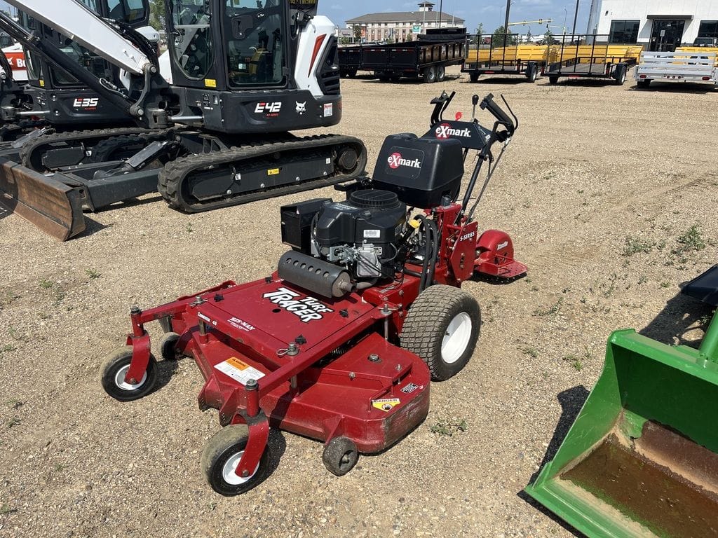2011 Exmark Turf Tracer Equipment Image0