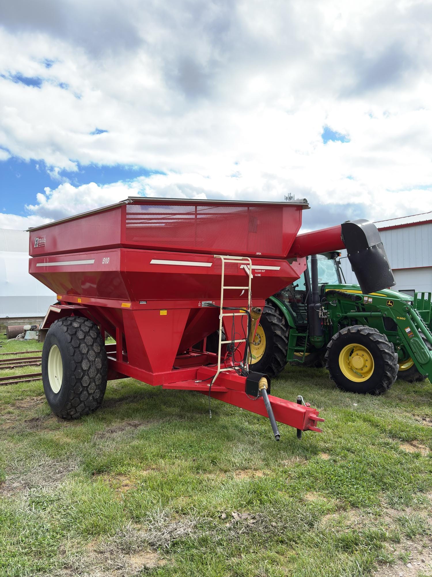 Main image E-Z Trail 510