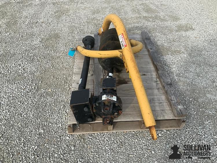 2011 Farm Star 720 Equipment Image0