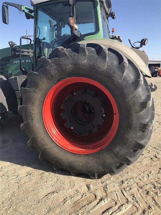 Image of Fendt 933 Vario equipment image 3