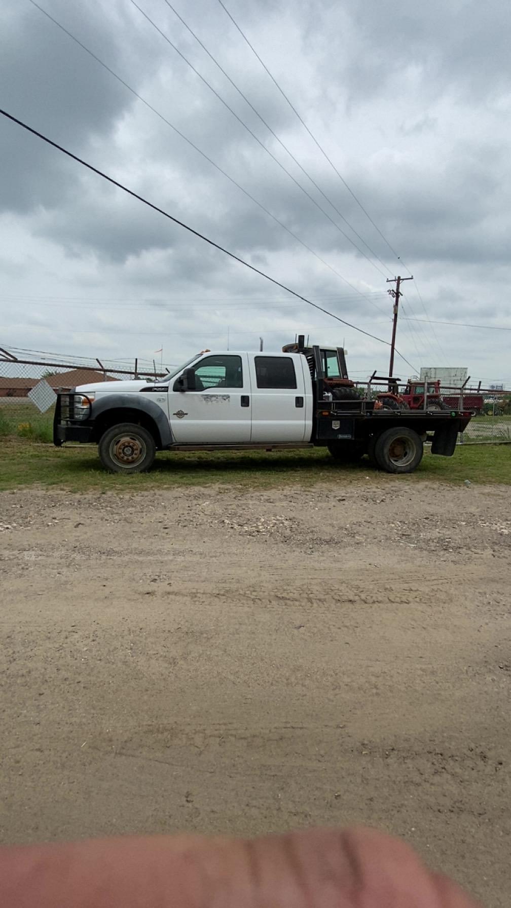 Image of Ford F-550 Primary image