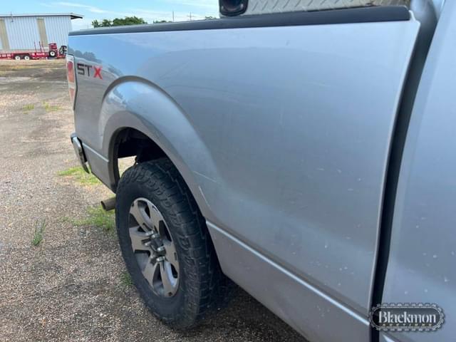 Image of Ford F-150 equipment image 4