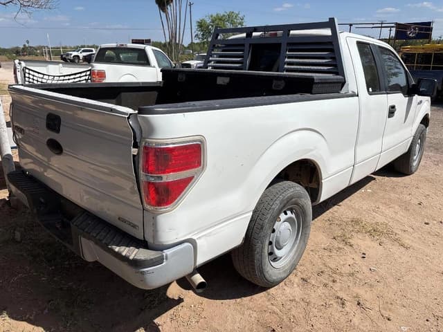 Image of Ford F-150 equipment image 3