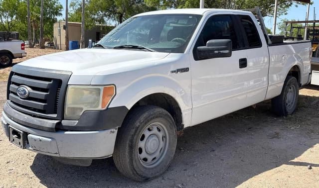 Image of Ford F-150 equipment image 1