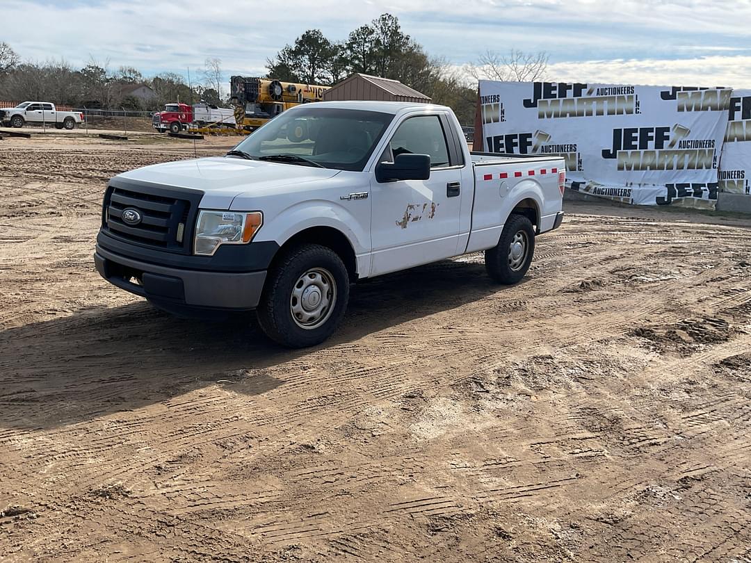 Image of Ford F-150 Primary image