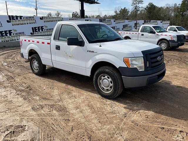 Image of Ford F-150 equipment image 2