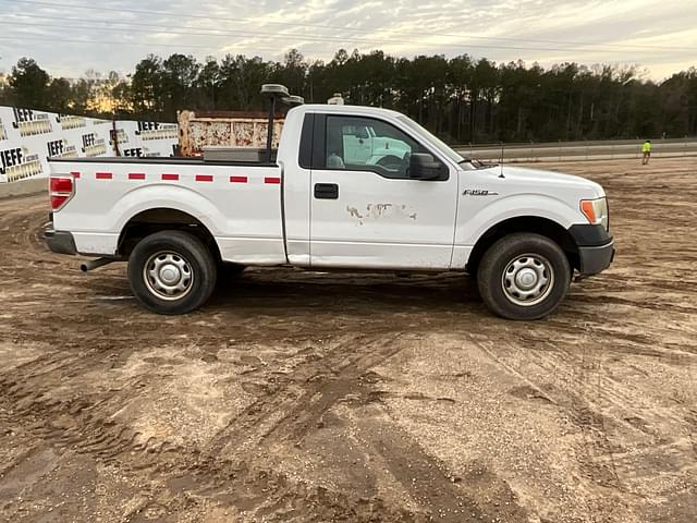 Image of Ford F-150 equipment image 3