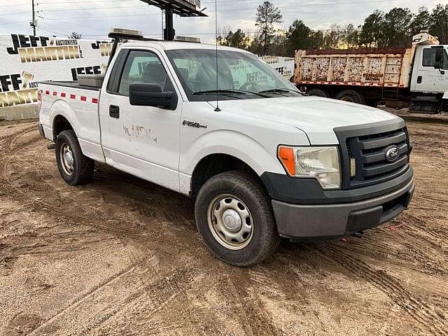 Image of Ford F-150 equipment image 2