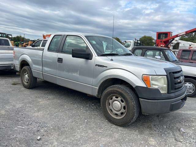 Image of Ford F-150 equipment image 2