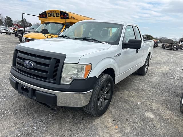 Image of Ford F-150 equipment image 2