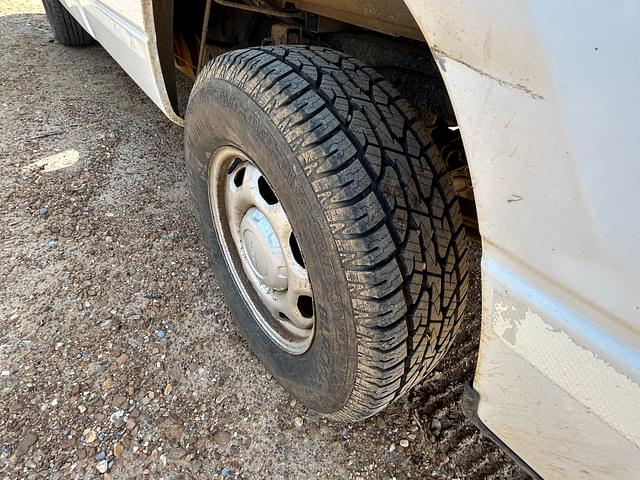 Image of Ford F-150 equipment image 4