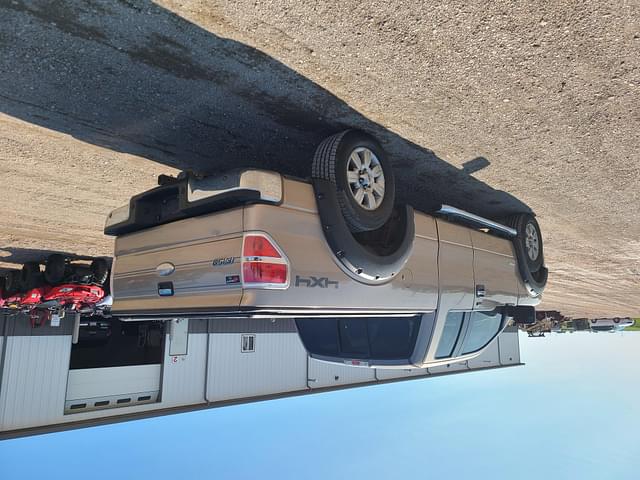 Image of Ford F-150 equipment image 3