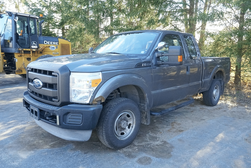 Image of Ford F-250 Primary image